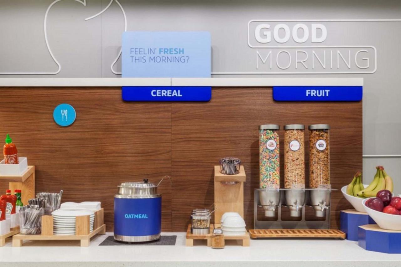 Holiday Inn Express Rawlins By Ihg Экстерьер фото